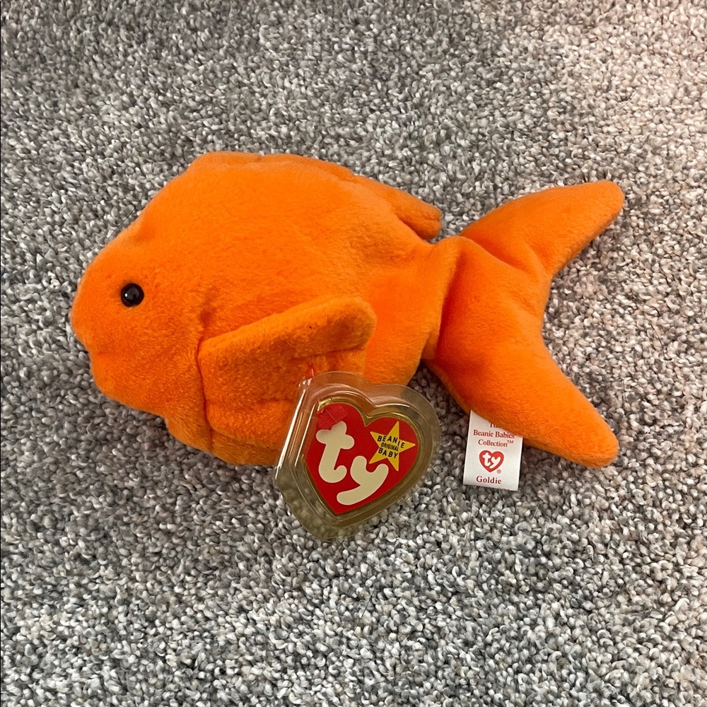 Ty “Goldie” the goldfish made with PVC pellets